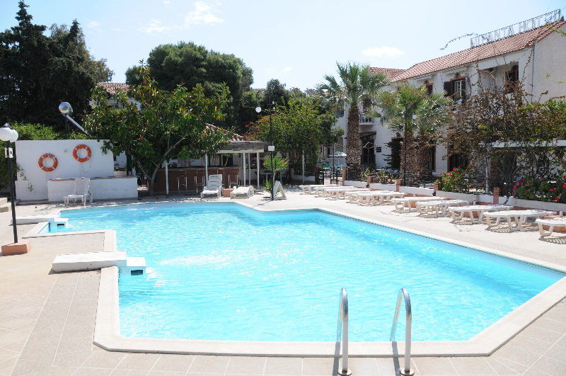 Miranta Hotel - Apartments & Studios Aegina Eksteriør billede